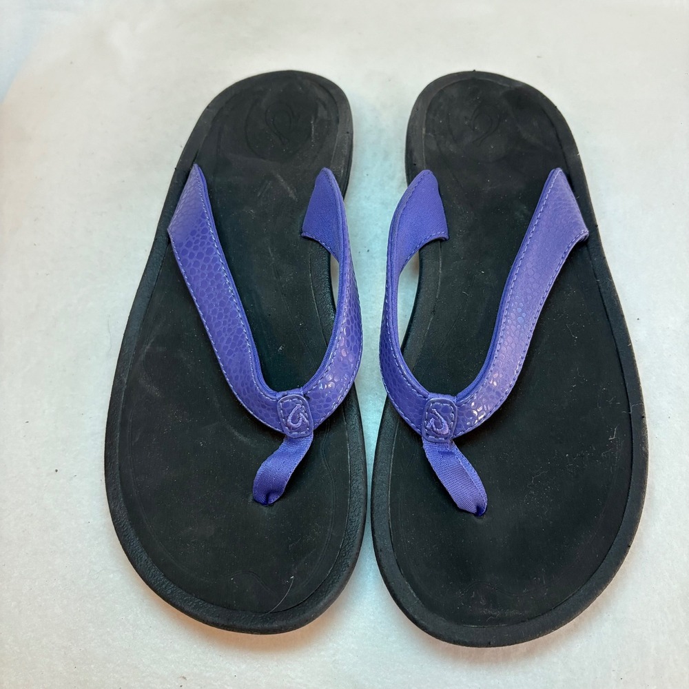 OluKai Ho'opio Purple Black Textured Strap Flip Flop Sandals Womens